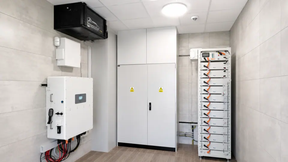 Pomieszczenie techniczne z magazynem energii